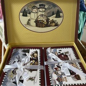 Snow Family Holiday Cards and Stationary in Gift Box